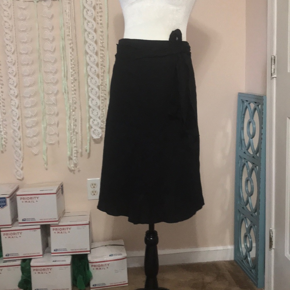 Brand new black skirt